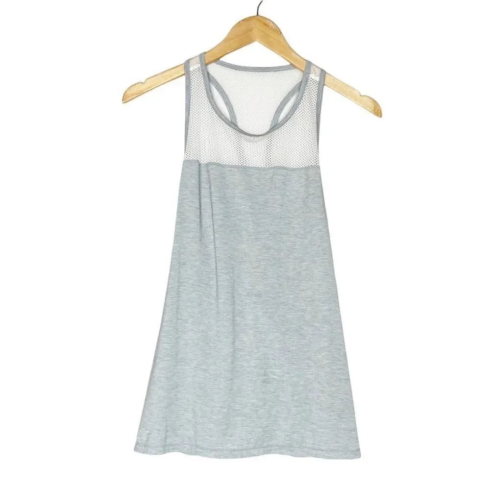 ATHLETA | Airy Essence Tank In Light - Picture 2 of 10
